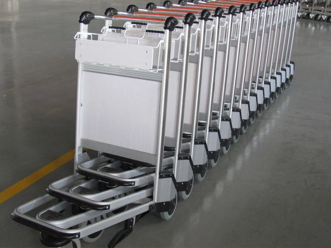 What are High Quality Airport Luggage Trolleys？
